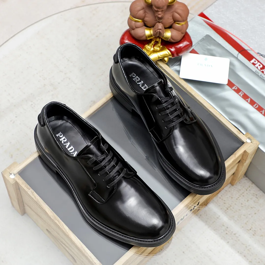 Men's shoes 💰620 💰💰🎩🎩【Prada】Counter 1:1⬆️original reproduction, absolute quality🆗original outsole, high-quality imported rubber, wear-resistant and non-slip, never degummed, upper material: imported first-layer cowhide➕anti-slip foam outsole, official website material, inner material: water-dyed leather lining, 3 colors available! Code number 38-44 (45. Can be customized)